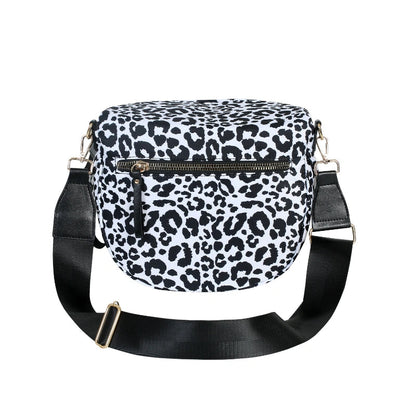 Romslig crossbody-veske med flere lommer