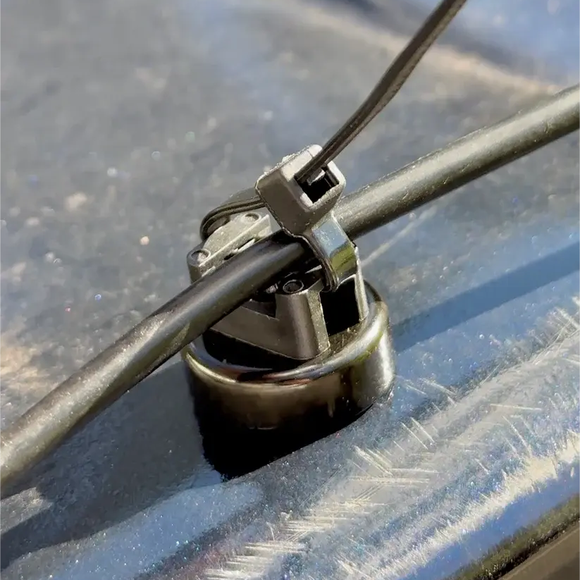 Magnetiske kabelbinderholdere