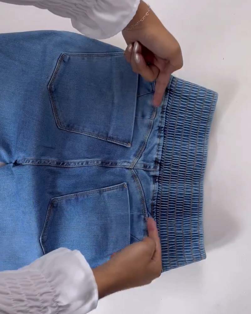 Curvy Skinny Flare-Jeans med Hög Midja | Formande & Stretchiga