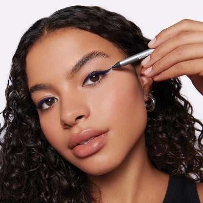 1440 Långvarig eyeliner