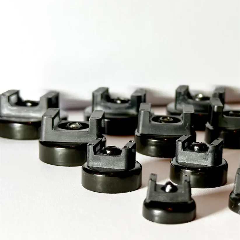 Magnetiske kabelbinderholdere