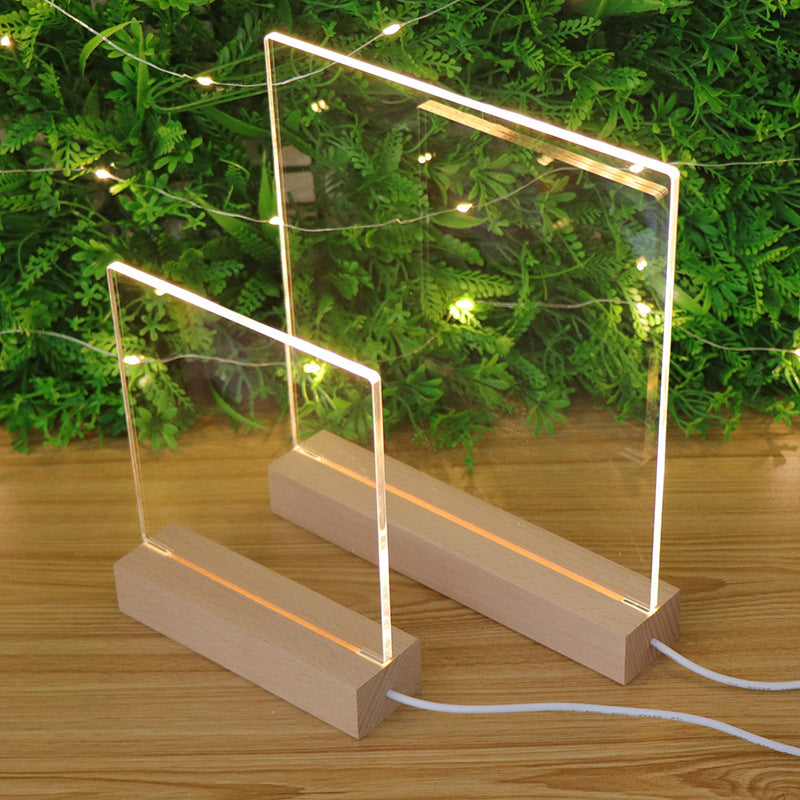 3D LED-nattlampe med ugravert akrylplate og base i bøketre (varmhvitt lys)