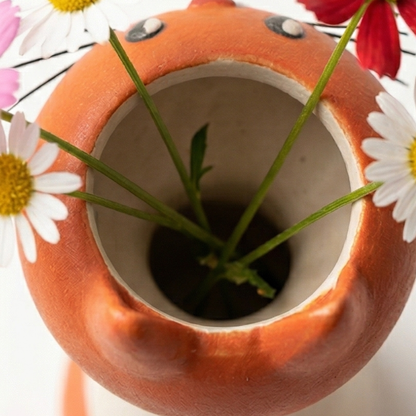 😻 Katter som kramar dina blommor – ger hemmet en personlig touch! 🌼