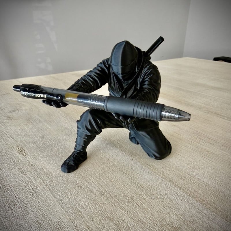 🔥 KAMPANJ DENNA VECKA! ⚔️ 3D-printat samuraj-pennställ & skrivbordsorganisatör