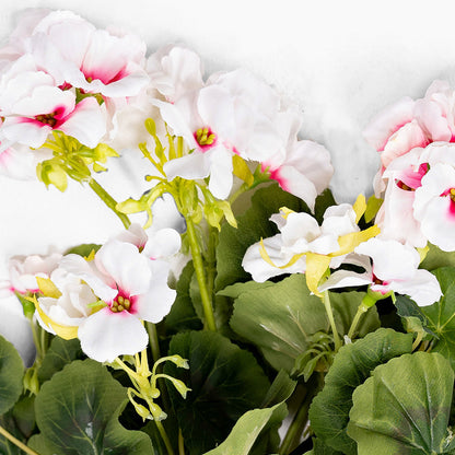 Konstgjord pelargonbuske