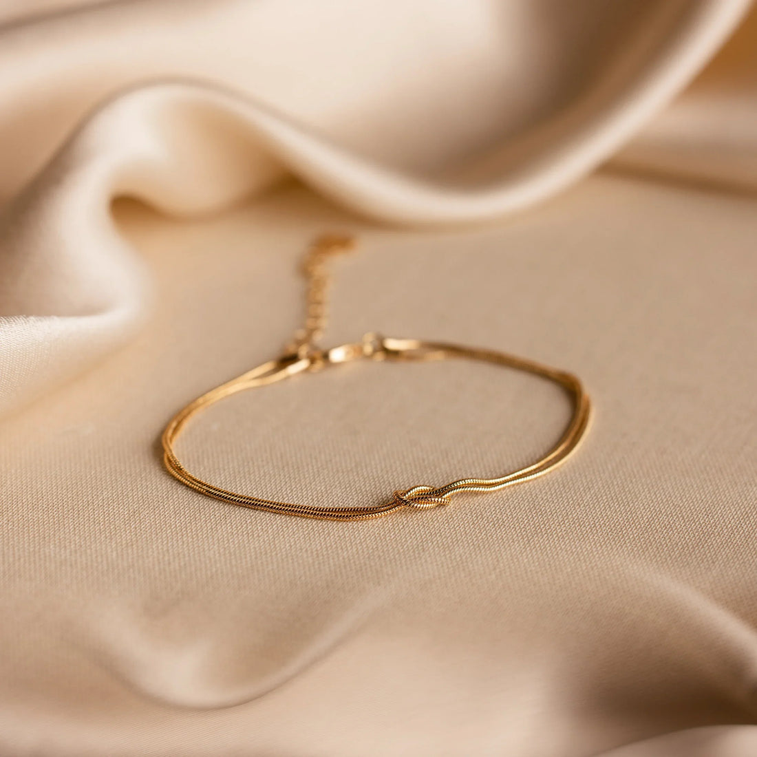 Forever Knot‑armband – en meningsfull gåva för par, bästa vänner och familj (2 för 1)
